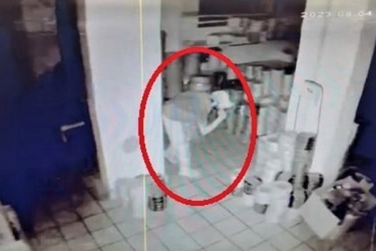Diyarbakır'da hırsızlık yaptığı d&uuml;kkana iki g&uuml;n arayla tekrar girmeye &ccedil;alıştı