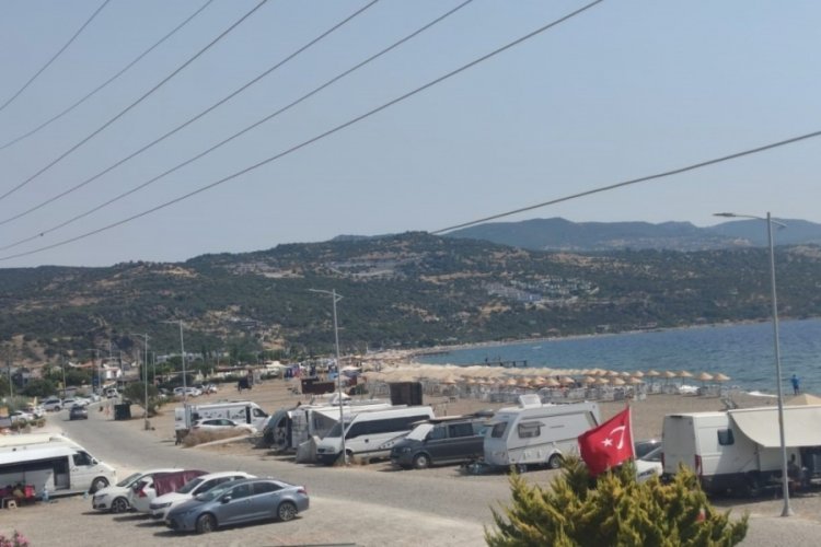 Assos Kadırga Koyu'nda karavanlar tepkilere neden oldu
