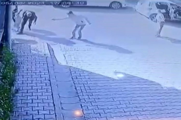 İstanbul'da &ccedil;ifte silahlı saldırı