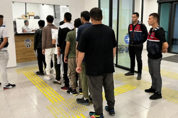 Kocaeli'de 163 ka&ccedil;ak g&ouml;&ccedil;men sınır dışı edildi