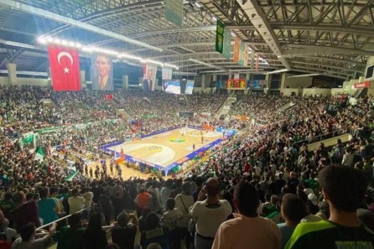 Bursaspor İnfo Yatırım'ın kombineleri bug&uuml;n satışta