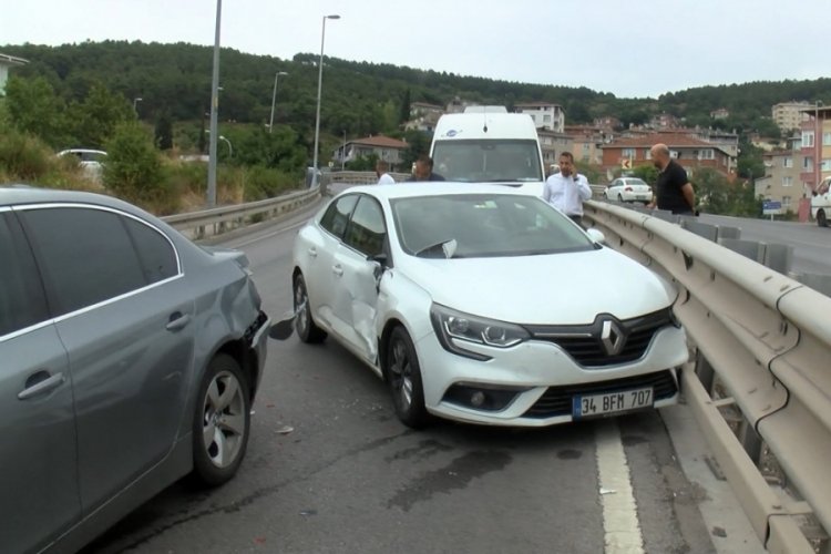 İstanbul'da 16 ara&ccedil; birbirine girdi!
