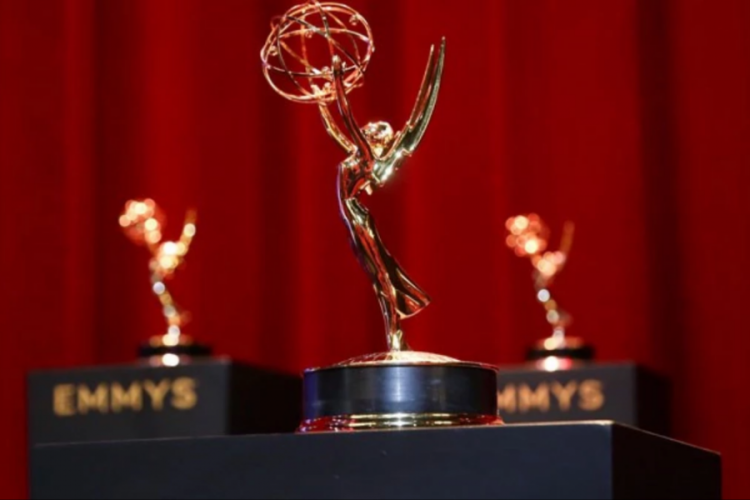 Emmy &Ouml;d&uuml;lleri 4 ay ertelendi!