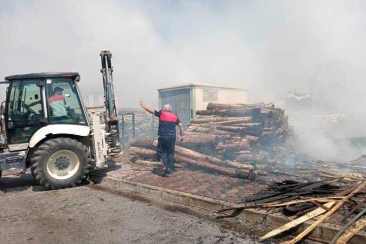 Erzincan'da Keresteciler Sitesinde yangın