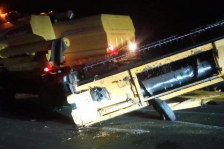 Burdur'da otomobil bi&ccedil;erd&ouml;vere &ccedil;arptı: 1 yaralı