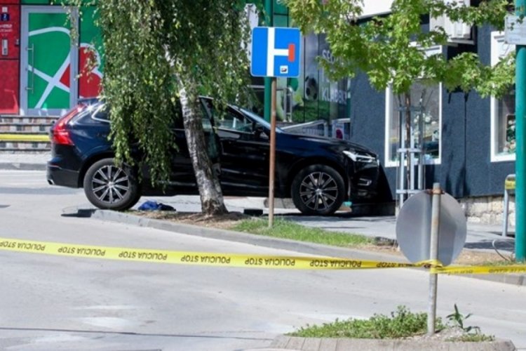 Canlı yayında silahlı saldırı! Bosna Hersek'te 2'si T&uuml;rk 3 &ouml;l&uuml;
