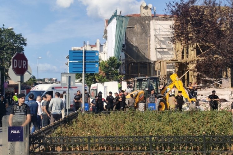 İstanbul'da restorasyon yapılan binada &ccedil;&ouml;kme oldu