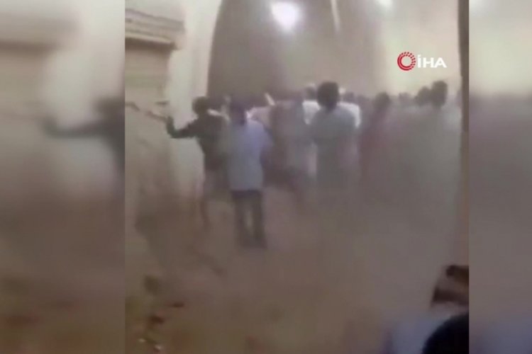 Nijerya'da tarihi cami &ccedil;&ouml;kt&uuml;: 10 &ouml;l&uuml;, 25 yaralı