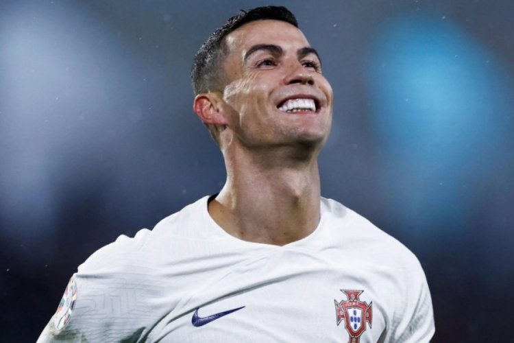 Cristiano Ronaldo, Instagram'da 600 milyon takip&ccedil;iye ulaştı!