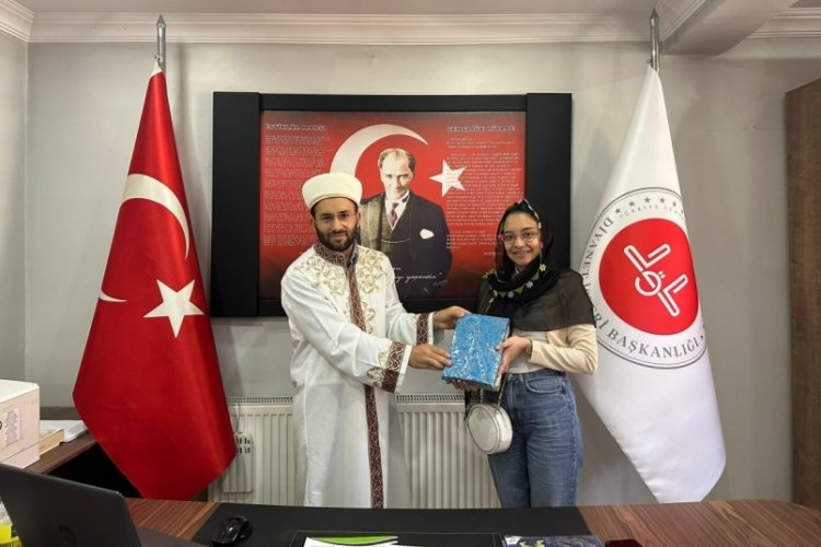 Zonguldak'ta Filipinli gen&ccedil; kız M&uuml;sl&uuml;man odu