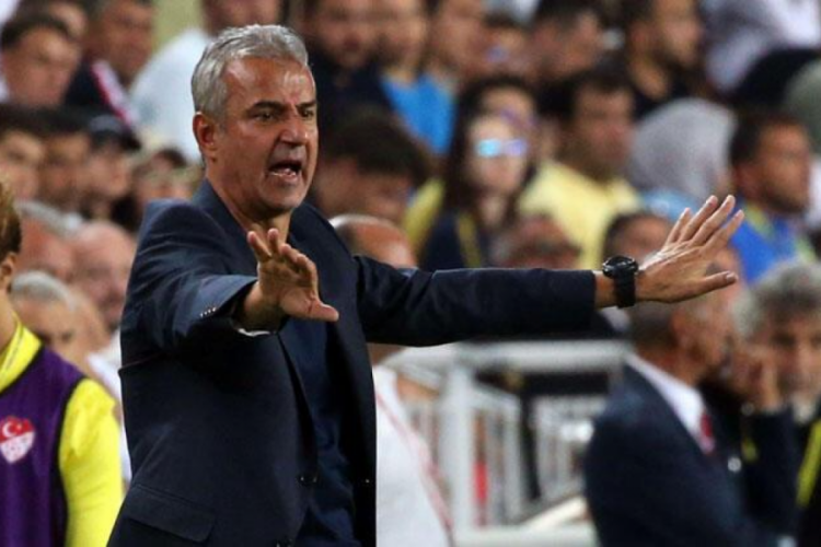 İsmail Kartal'dan kaleci transferi a&ccedil;ıklaması