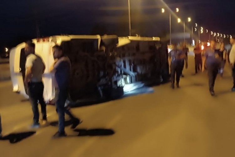 Ağrı'da otomobil ile yolcu minib&uuml;s&uuml; &ccedil;arpıştı! 5 aylık bebek hayatını kaybetti