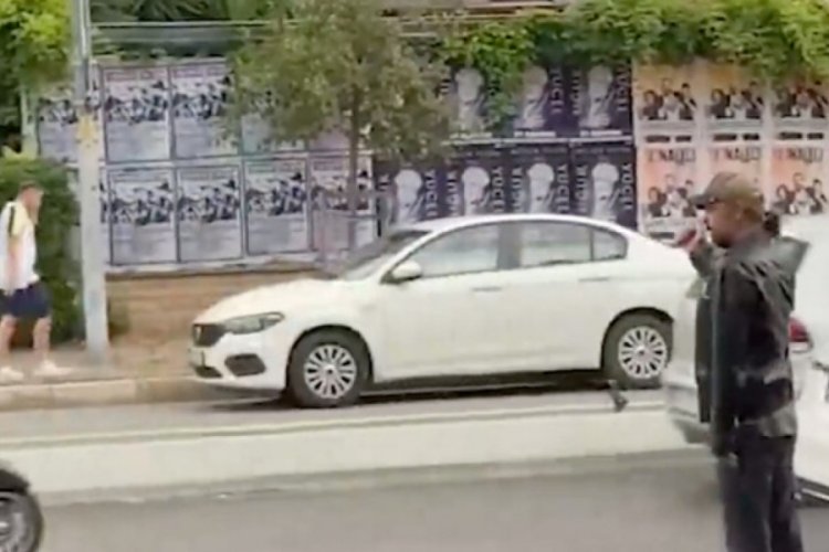 Nejat İşler, otostop &ccedil;ekti