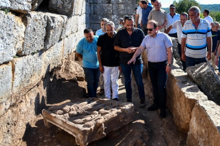Olba Antik Kenti'nde 2'nci y&uuml;zyıla ait par&ccedil;alar bulundu