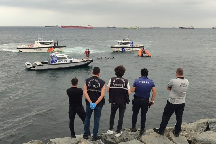 İstanbul'da sahilde erkek cesedi bulundu