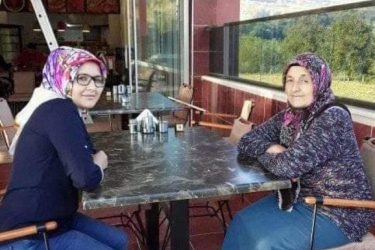 Annesi ve anneannesini par&ccedil;alara ayıran kadın: Mehdi olduğumu hissettim