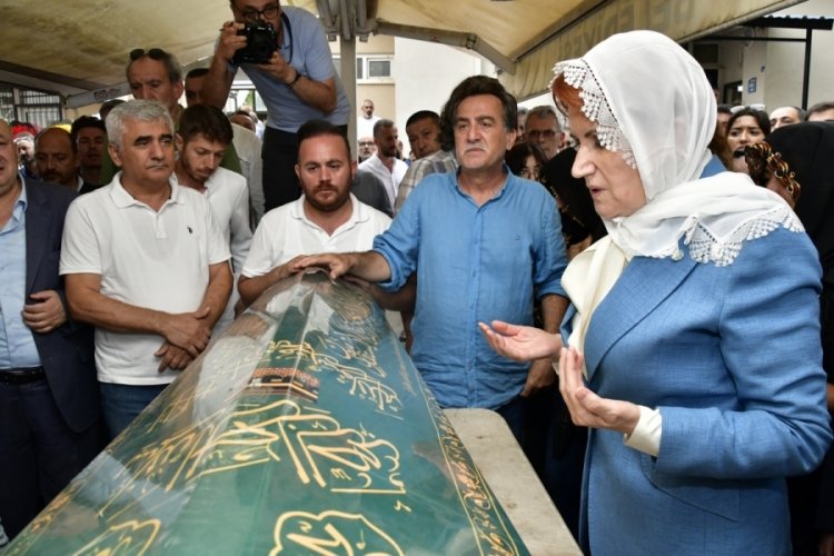 Meral Akşener, İYİ Partili Şanbaz Yıldız'ın cenazesine katıldı