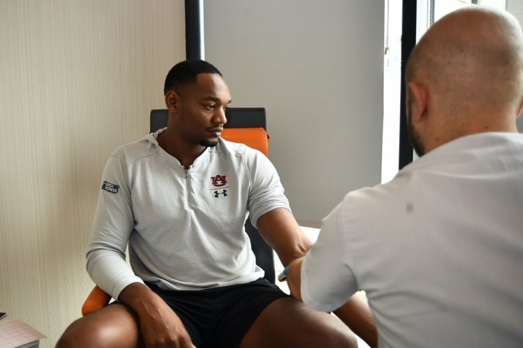 Coleb Homesley, Omar Prewitt ve Austin Wiley Bursa'da sağlık kontrol&uuml;nden ge&ccedil;ti