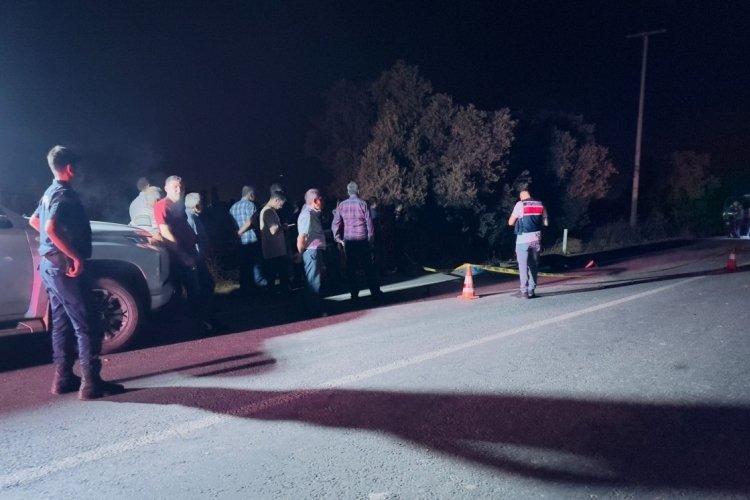 İzmir'de otomobilin &ccedil;arptığı yaşlı adam &ouml;ld&uuml;