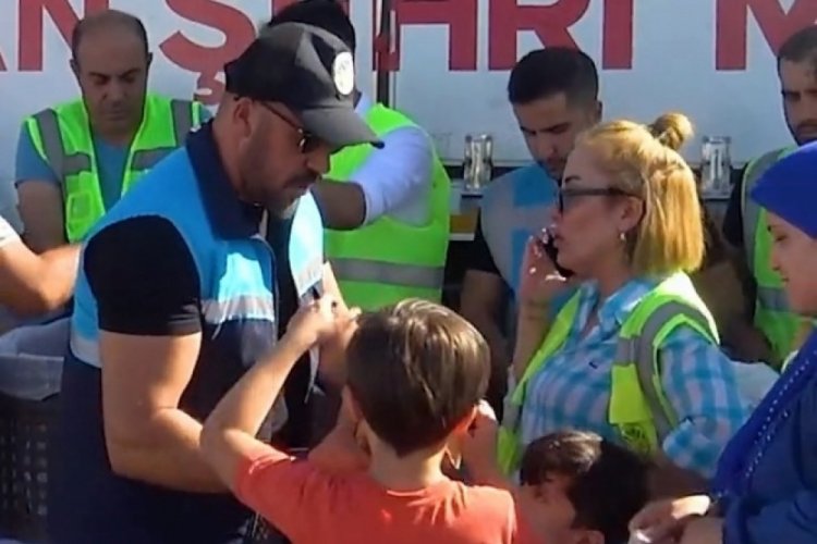 Başkan Aktaş depremzedelere Bursa D&ouml;neri ikram etti