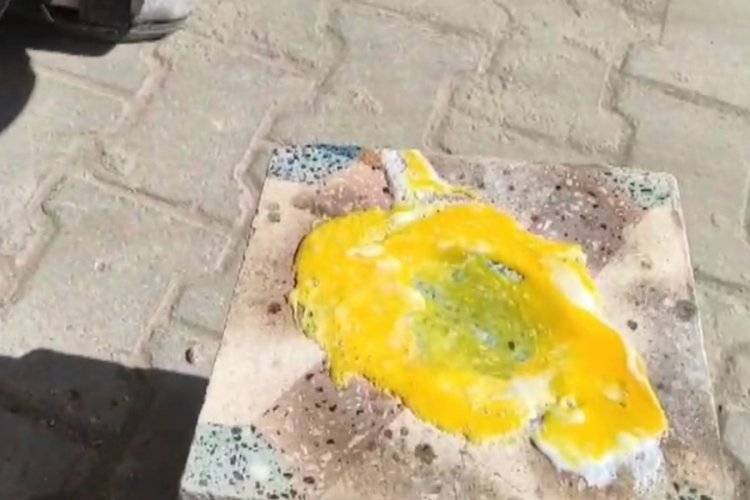Kahramanmaraş'ta bir vatandaş taş &uuml;zerinde yumurta pişirdi
