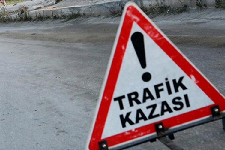 Malatya'da yolcu otob&uuml;s&uuml;yle hafif ticari ara&ccedil; &ccedil;arpıştı: Yaralılar var