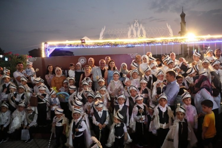 Bursa'da Gemlik Belediyesi'nden toplu s&uuml;nnet ş&ouml;leni