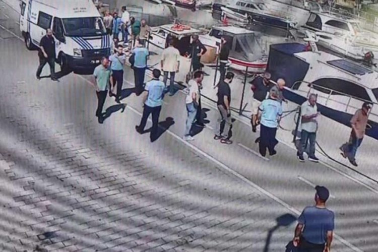 İstanbul Kadık&ouml;y'de '&ccedil;it' tartışması!