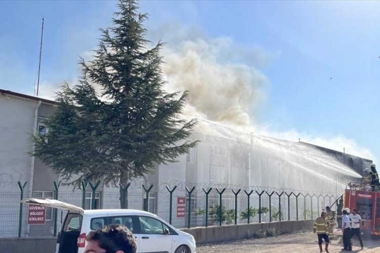 Kırıkkale'de bir fabrikada yangın &ccedil;ıktı