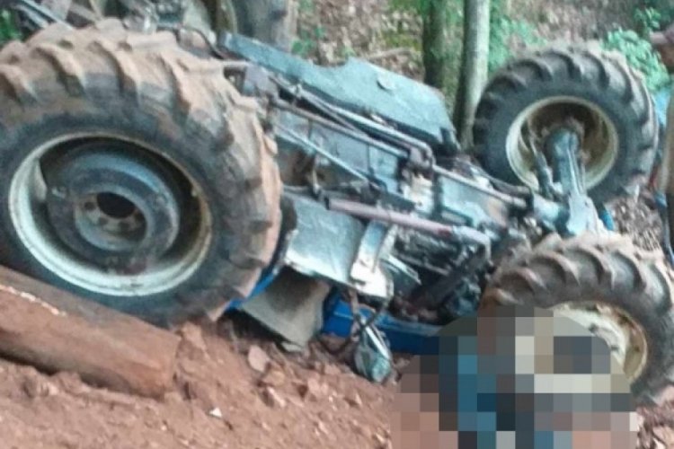 Bursa'da devrilen trakt&ouml;r&uuml;n altında kalan kişi yaşamını yitirdi
