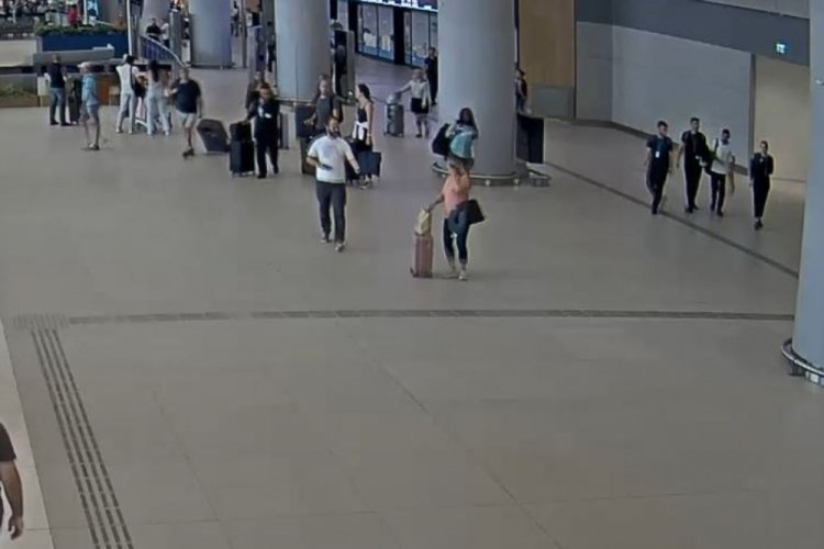 İstanbul'da kadın yolcunun i&ccedil; &ccedil;amaşırından &ccedil;ıkanlar şoke etti
