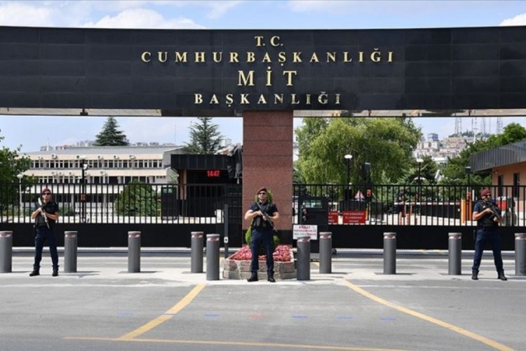 &Uuml;st d&uuml;zey kamu y&ouml;neticilerini dolandırmaya &ccedil;alışan şahıs yakalandı