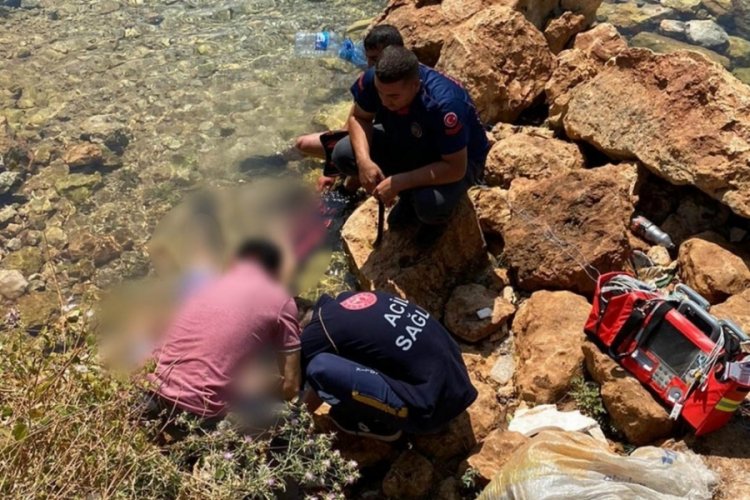 Serinlemek i&ccedil;in girdiği g&ouml;letten cansız bedeni &ccedil;ıkartıldı