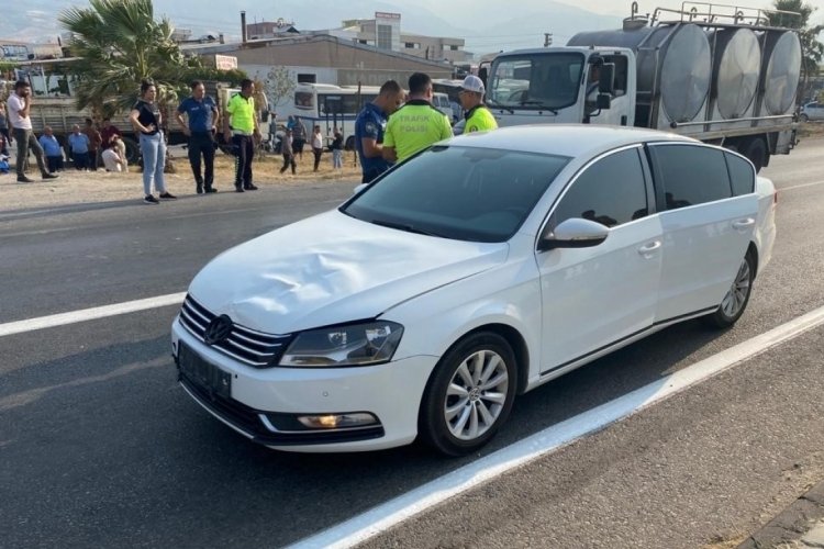 Manisa'da otomobilin &ccedil;arptığı &ccedil;ocuk yaşamını yitirdi