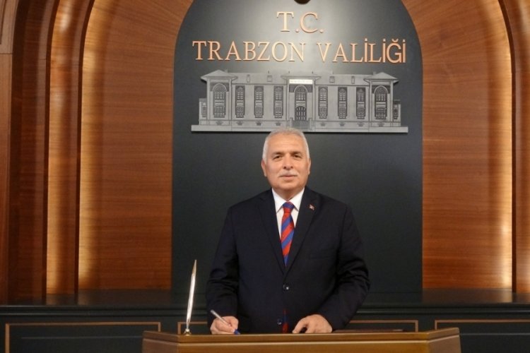 Trabzon'un yeni Valisi Aziz Yıldırım g&ouml;reve başladı