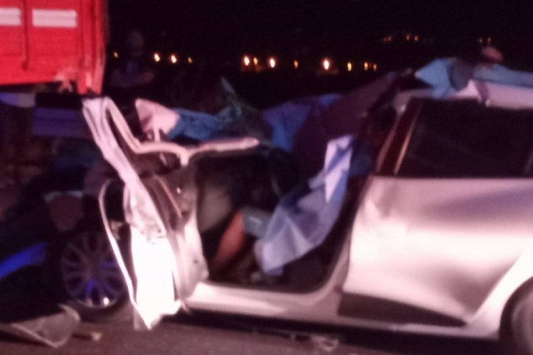Manisa'da trafik kazası: 1 &ouml;l&uuml;, 2 yaralı