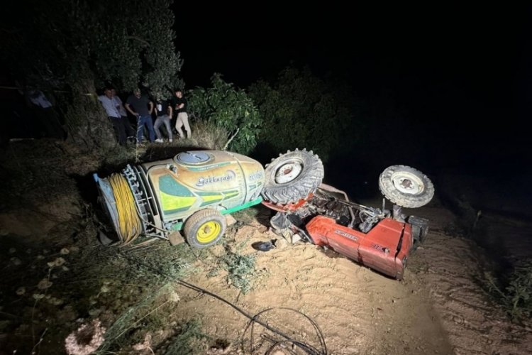 Bursa'da trakt&ouml;r devrildi! 1 kişi hayatını kaybetti