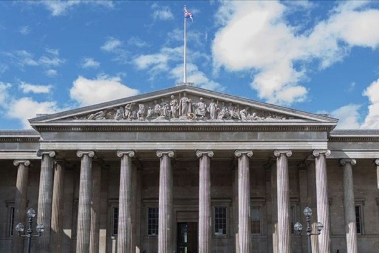 British Museum'dan &ccedil;alınan eserler internette satılıyor!