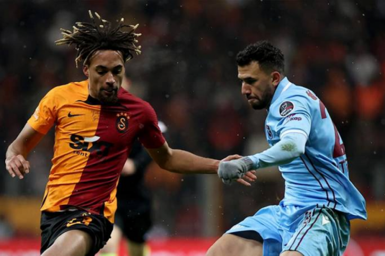 Galatasaray bug&uuml;n evinde Trabzonspor'u ağırlayacak
