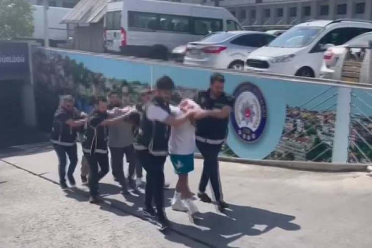 İstanbul'da g&ouml;zaltına alınan rap&ccedil;iler adliyeye sevk edildi