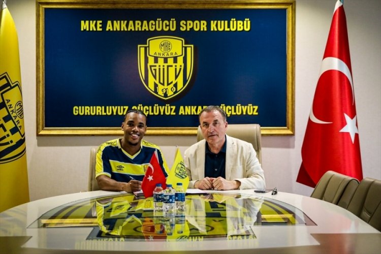 Ankarag&uuml;c&uuml;, Garry Rodrigues ile s&ouml;zleşme imzaladı