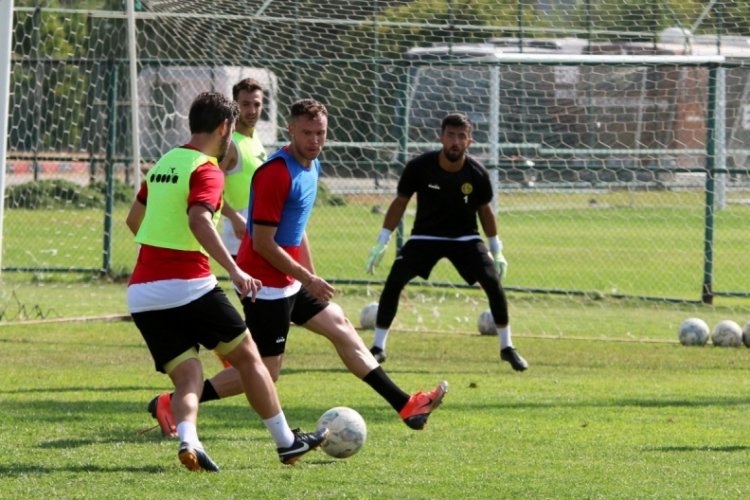 Eskişehirspor ilk etap kamp &ccedil;alışmalarını tamamladı