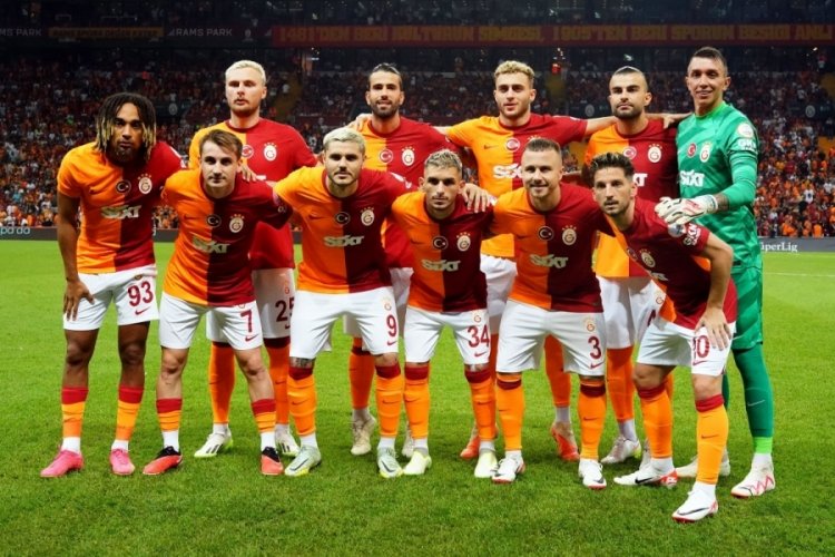 Galatasaray, S&uuml;per Lig'de evindeki yenilmezliğini 18 ma&ccedil;a &ccedil;ıkardı