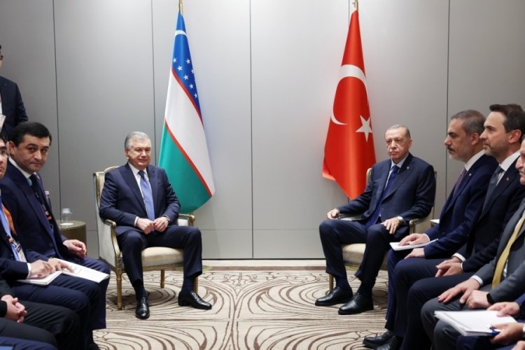 Erdoğan, &Ouml;zbekistan Cumhurbaşkanı Mirziyoyev ile g&ouml;r&uuml;şt&uuml;