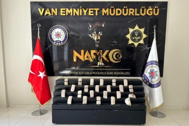 Van'da 13 kilo 534 gram uyuşturucu ele ge&ccedil;irildi