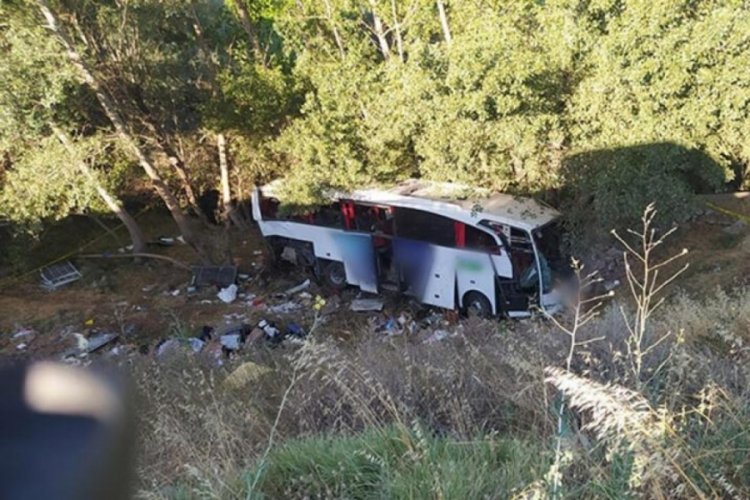 Yozgat'taki otob&uuml;s kazasında &ouml;len 12 kişinin kimlikleri belli oldu