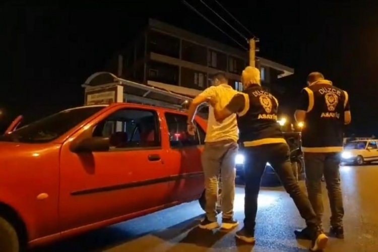 D&uuml;zce'de 2 saatlik uygulamada 6 ruhsatsız silah ele ge&ccedil;irildi