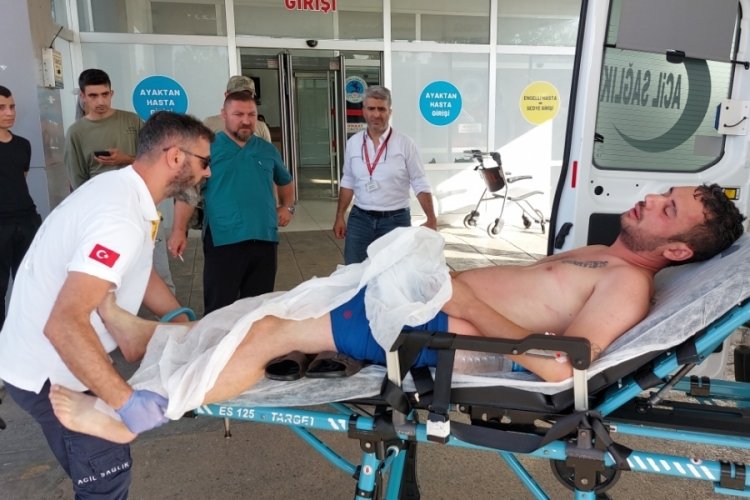 Samsun'da bir şahıs belediye binası &ouml;n&uuml;nde kendini yakmaya kalktı