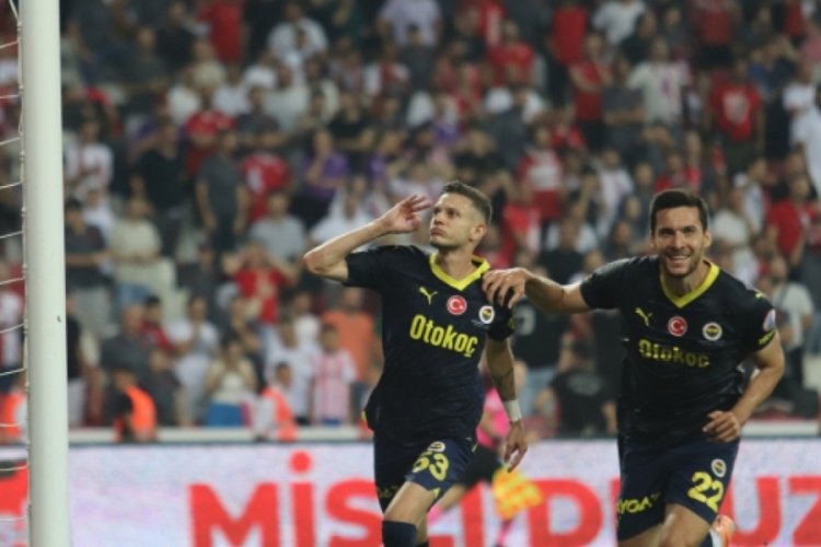 Fenerbah&ccedil;e 2'de 2 yaptı