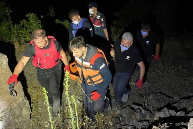 Nehire d&uuml;şen kamyonetin s&uuml;r&uuml;c&uuml;s&uuml;n&uuml;n cesedi 91 g&uuml;n sonra bulundu